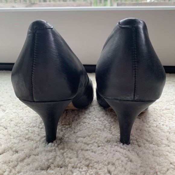 Vince Camuto Black Heels - Picture 3 of 6